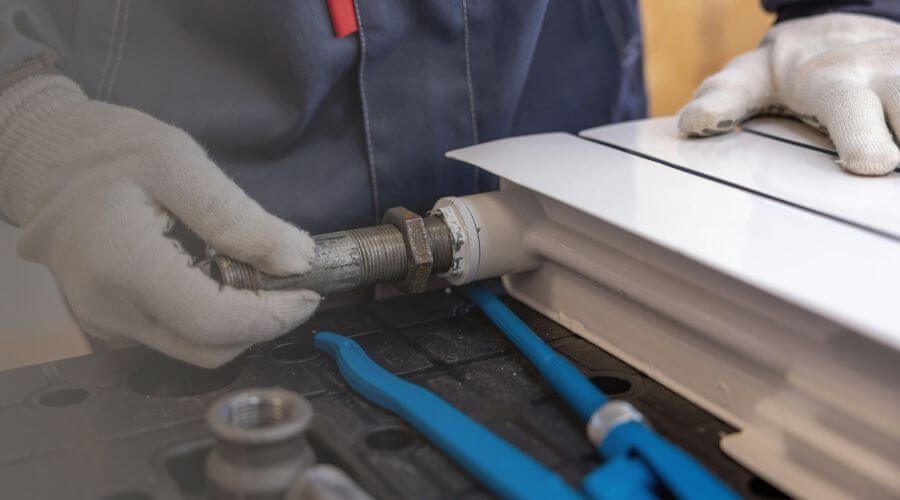 Professional water heater repair services in Freer, TX